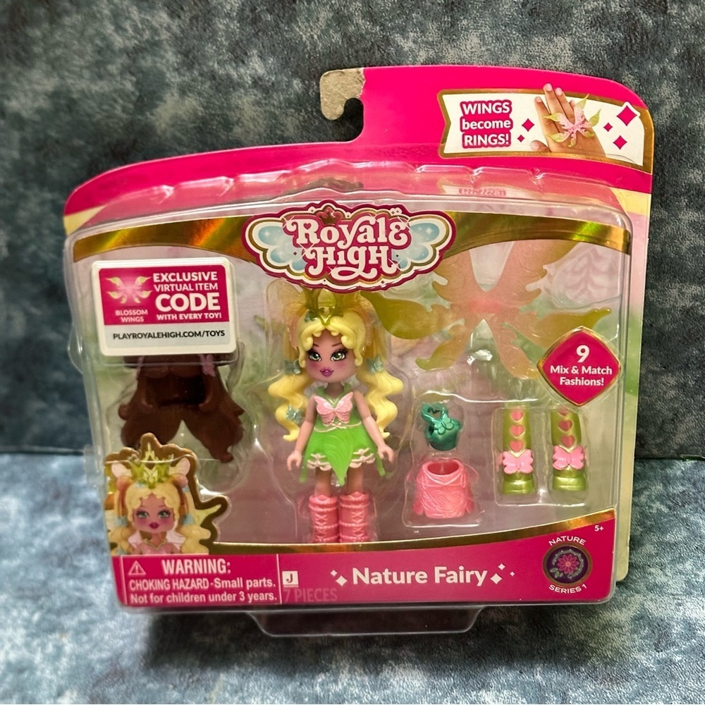 Royal High Nature Fairy Doll with Pink and Green Outfit